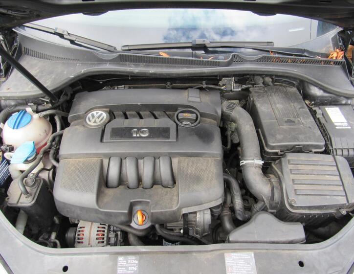 Volkswagen Golf 22