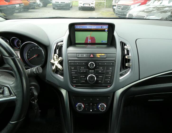 Opel Zafira 22