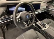 BMW i7 6