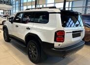 Toyota Land Cruiser 4