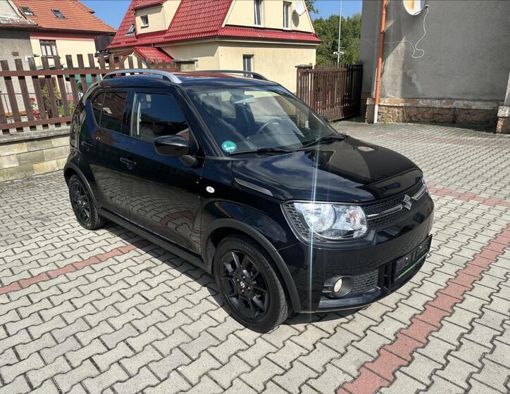 Suzuki Ignis 1