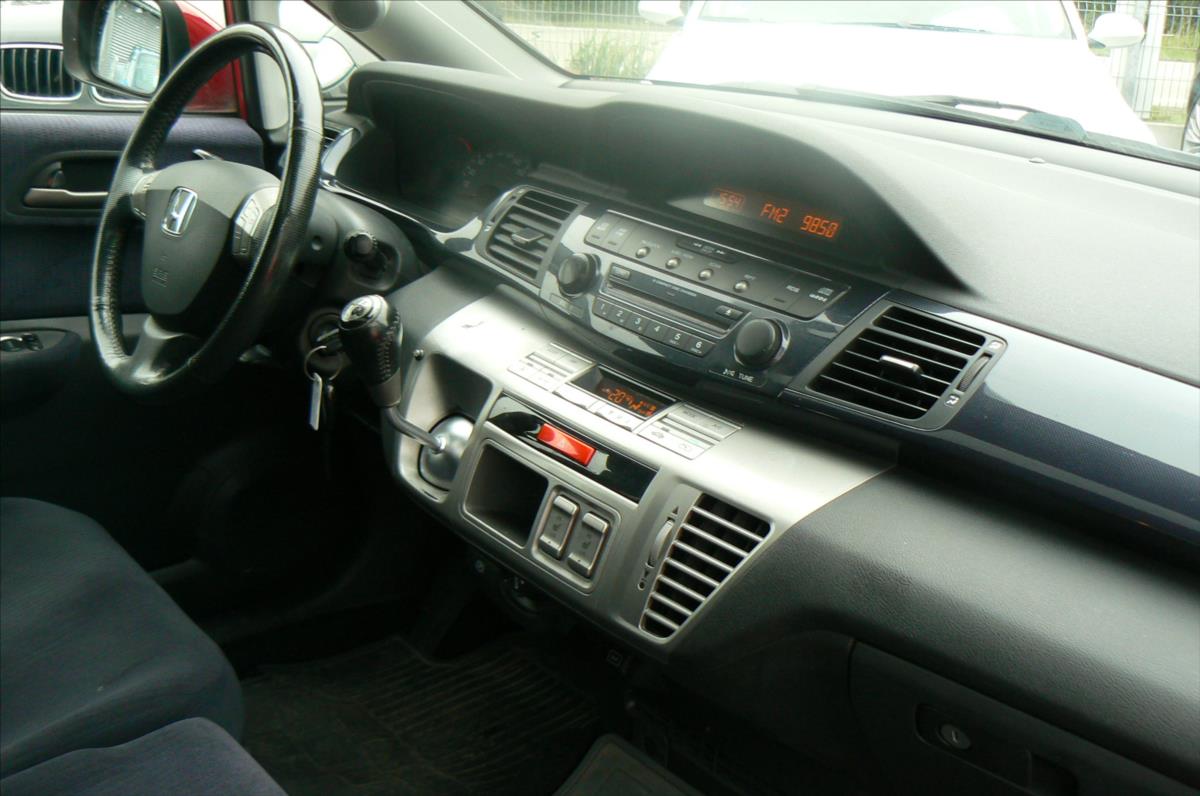 Honda FR-V