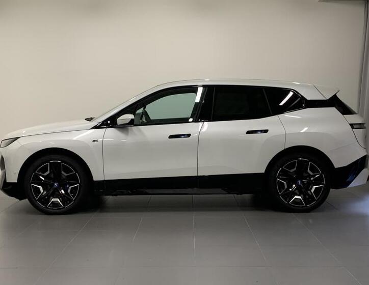 BMW iX 3