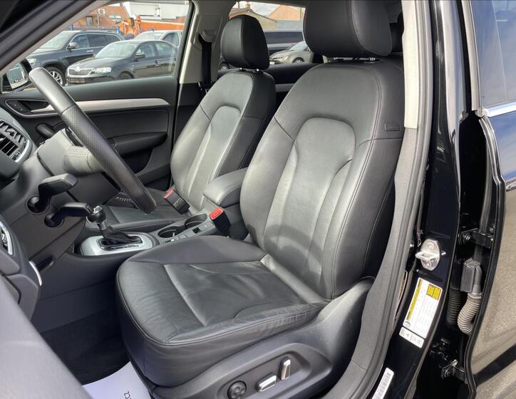 Audi Q3 23