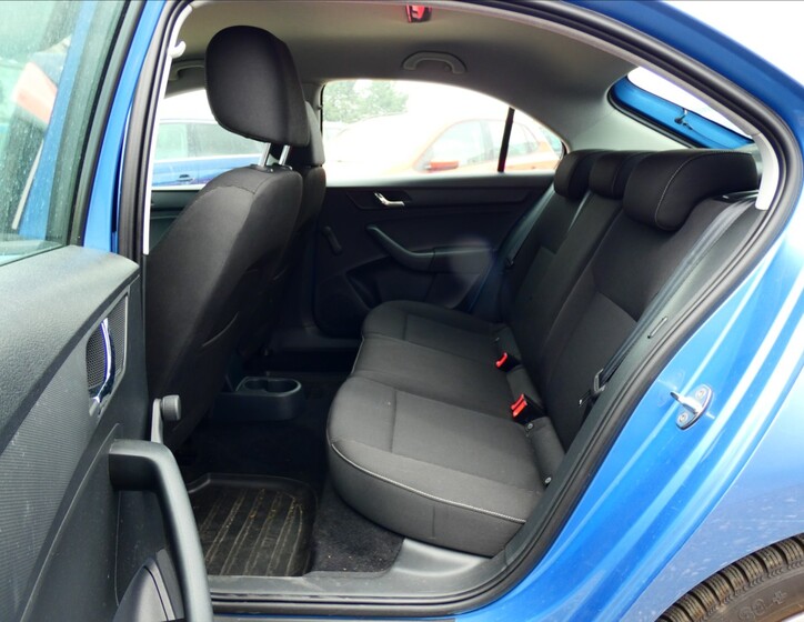 Škoda Rapid 9