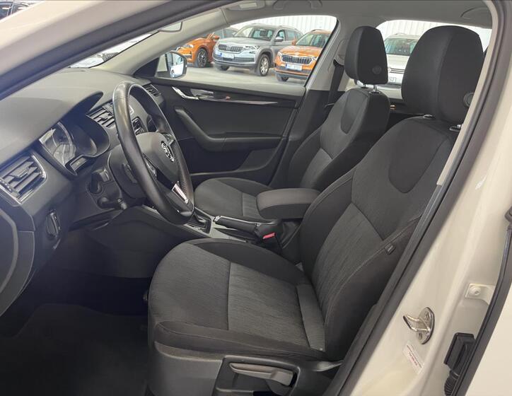 Škoda Octavia 15