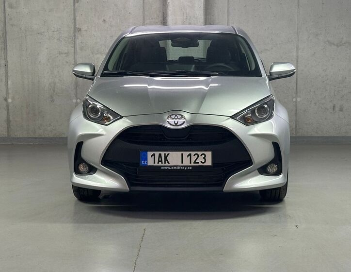 Toyota Yaris 2
