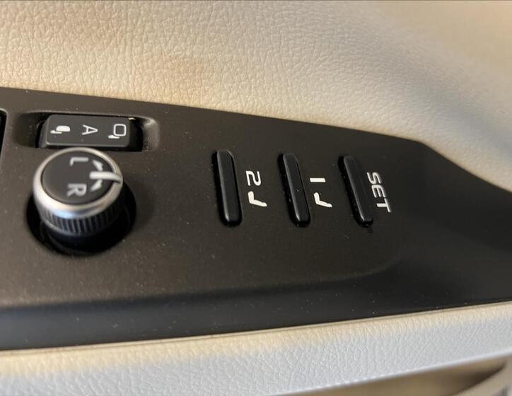 Toyota Camry 10