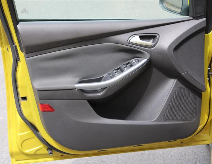 Ford Focus 12