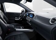 Mercedes-Benz GLA 7
