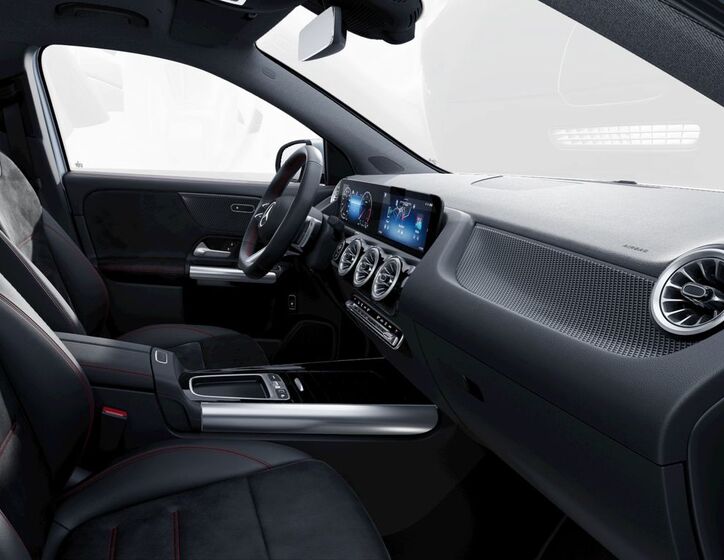 Mercedes-Benz GLA 7
