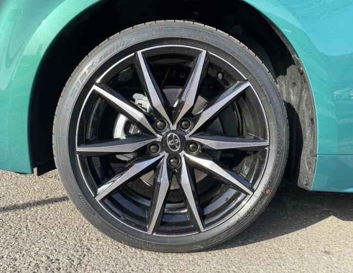 Toyota Corolla 13