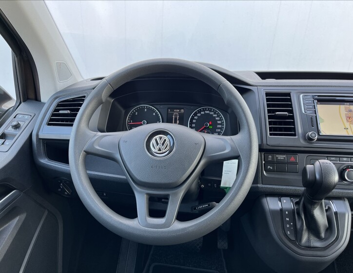 Volkswagen Caravelle 22
