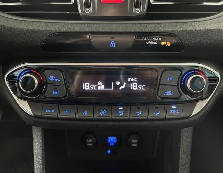 Hyundai i30 17