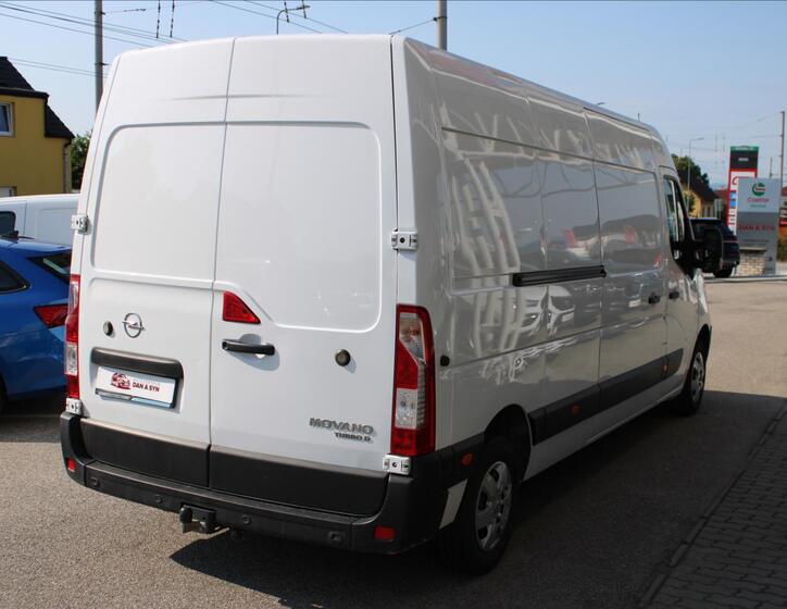 Opel Movano 4