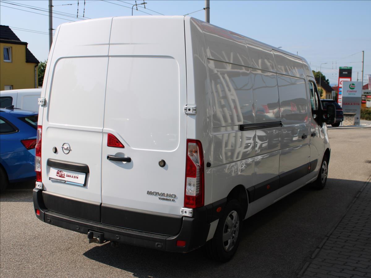 Opel Movano