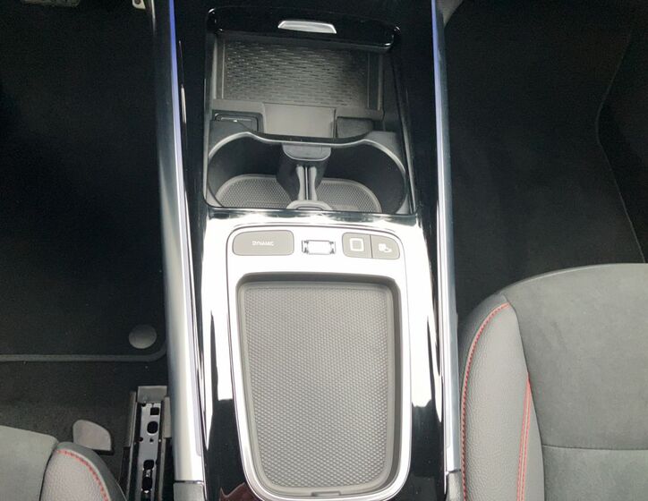 Mercedes-Benz GLA 20