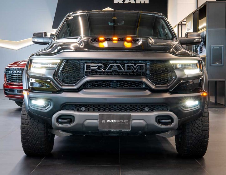 Dodge RAM 8