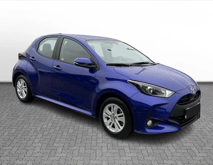 Toyota Yaris 1