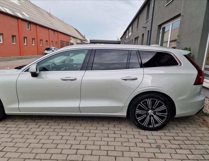 Volvo V60 43