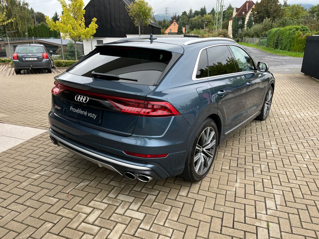 Audi SQ8