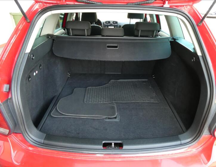 Volkswagen Golf 24