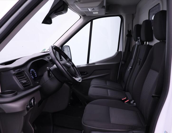 Ford Transit 11