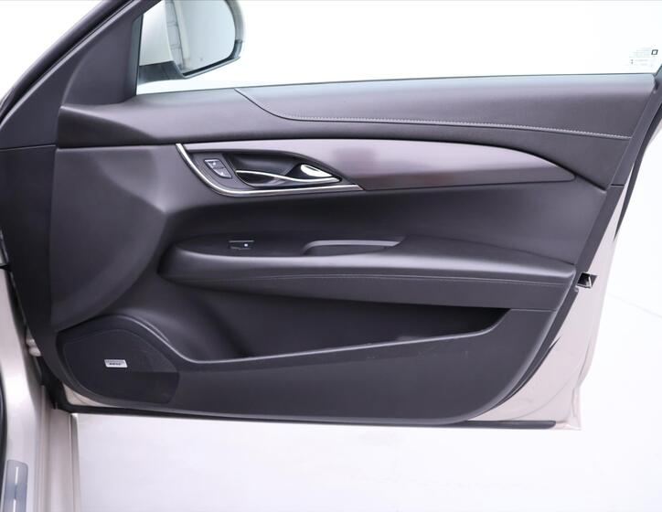 Cadillac ATS 13