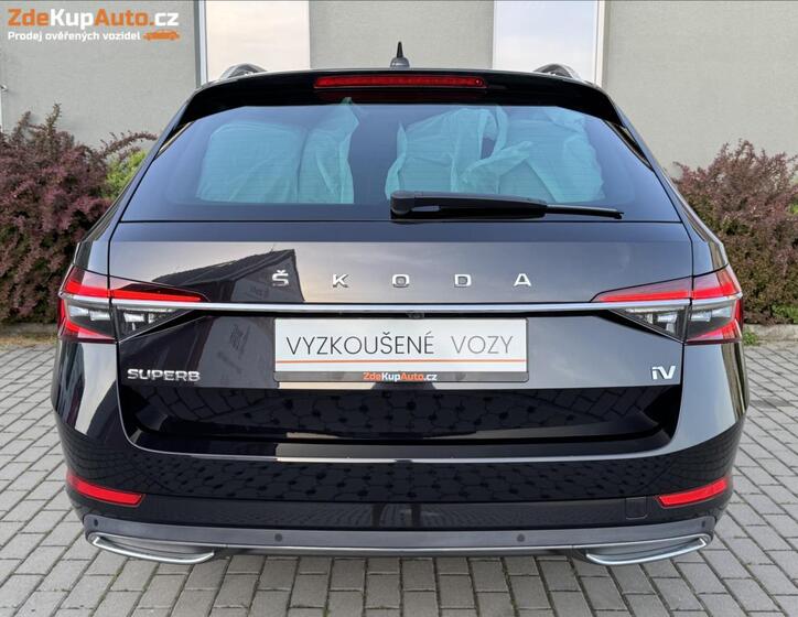 Škoda Superb 9