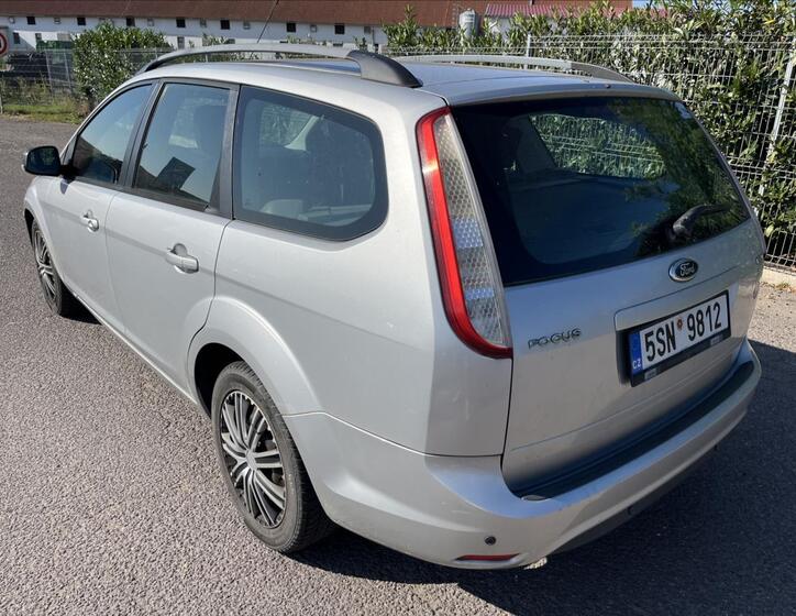 Ford Focus 8