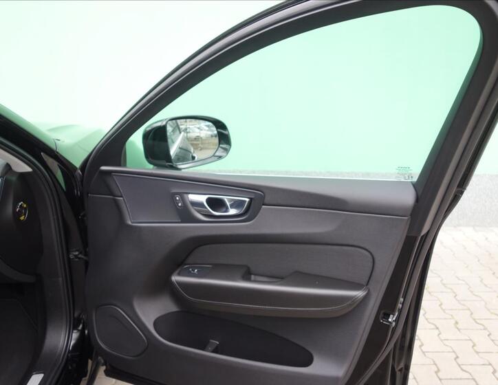 Volvo XC60 35