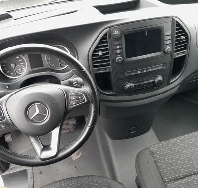 Mercedes-Benz Vito 11