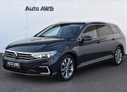 Volkswagen Passat 1