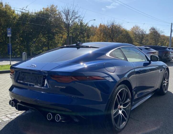 Jaguar F-Type 9