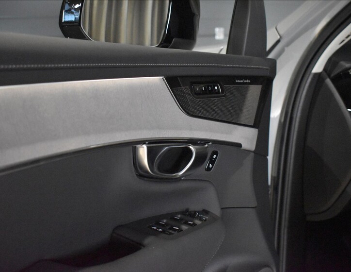 Volvo XC90 14