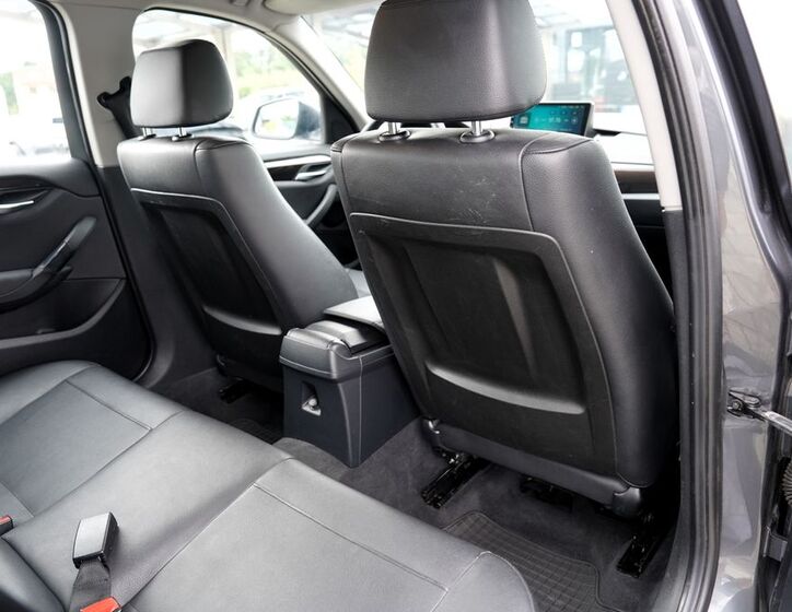 BMW X1 29