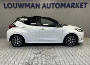 Toyota Yaris 16