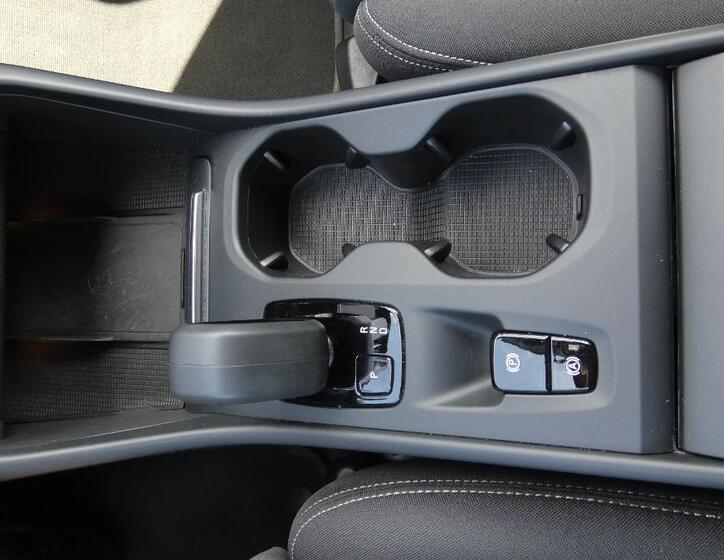 Volvo XC40 17