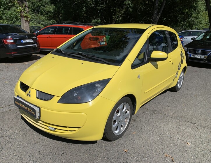 Mitsubishi Colt 1
