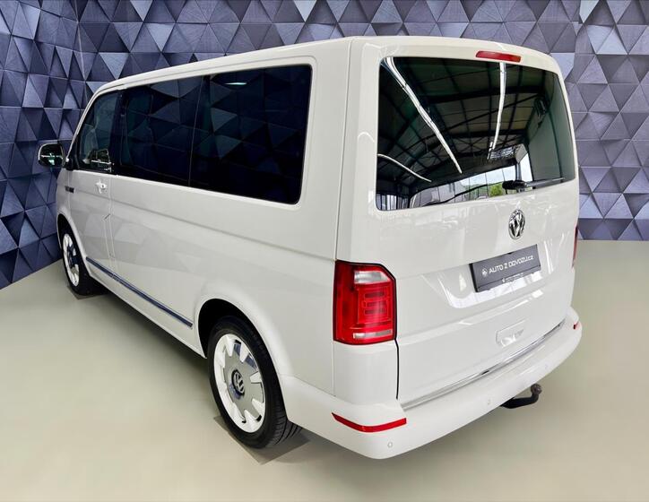 Volkswagen Multivan 5