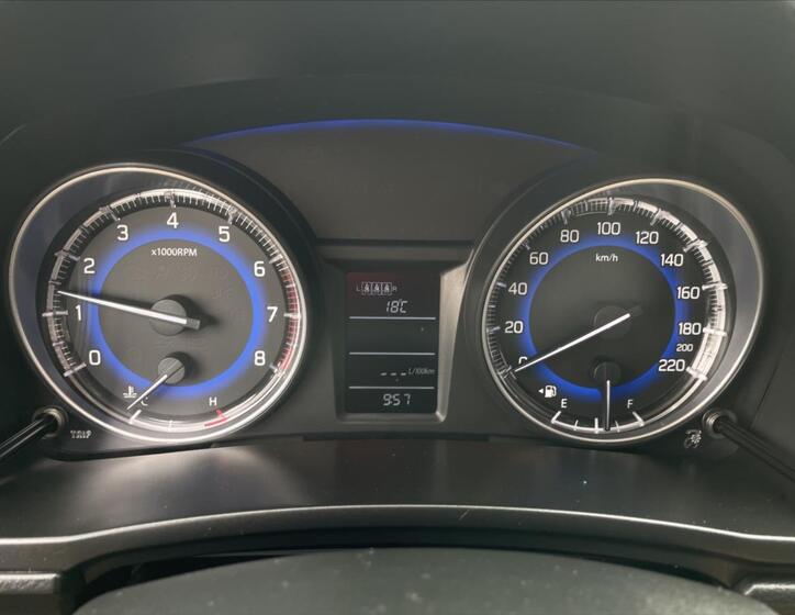 Suzuki Baleno 17
