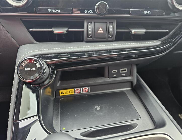 Lexus NX 450h plus 9