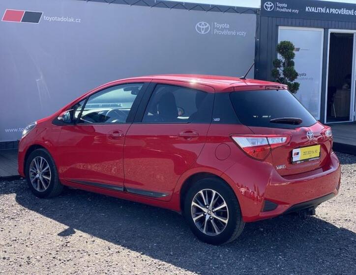 Toyota Yaris 5
