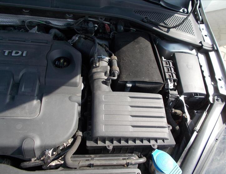Volkswagen Golf 30