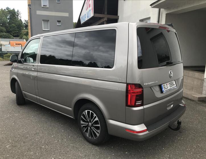 Volkswagen Caravelle 8