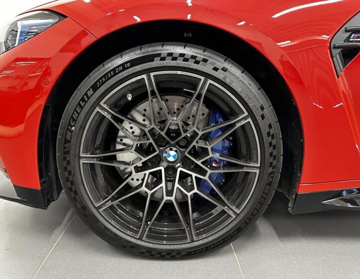 BMW M4 4