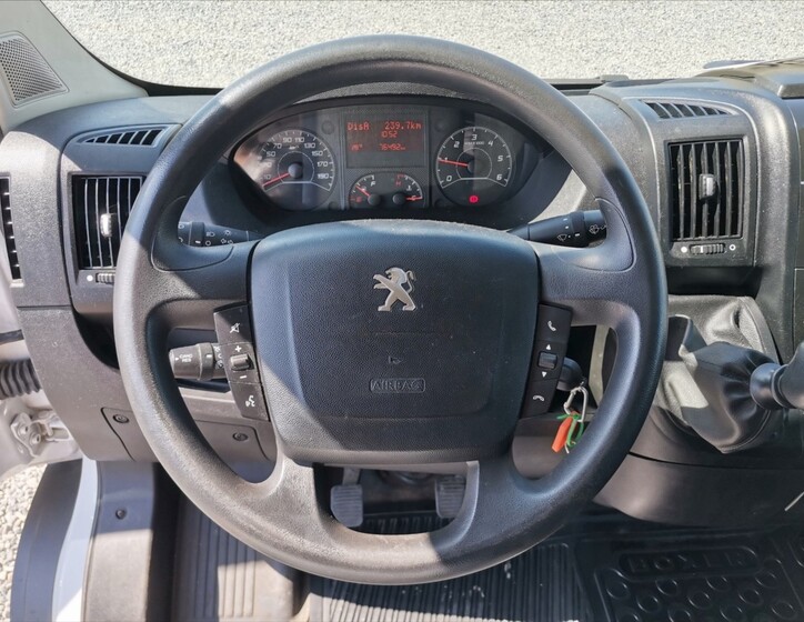 Peugeot Boxer 11