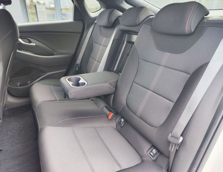 Hyundai i30 11