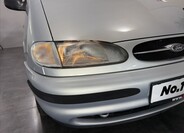 Ford Galaxy 27