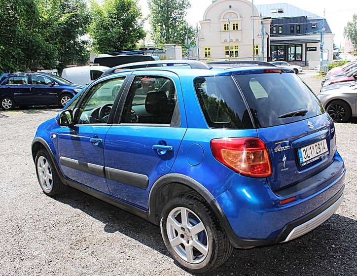 Suzuki SX4 8